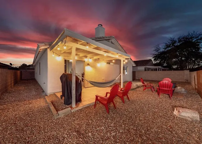 Silverbell, 3 Bedroom And 2 Ba, Garage, Fenced, Quiet Tucson