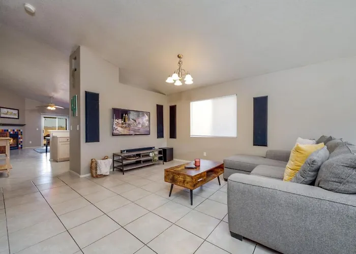 Holiday home Silverbell, 3 Bedroom And 2 Ba, Garage, Fenced, Quiet Tucson